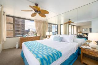 1BR Condo with Great Ocean Views - 1 Block to Beach with Free Parking! - Honolulu - 8