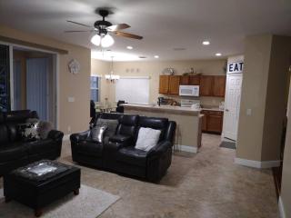 Valencia Palms - Carlton - 5