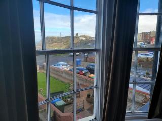 Sea View flat 2 with Fast WiFi and FREE parking - Scarborough - 2