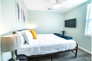 Fascinating 1BR1 BA Near Festive DT and Riverwalk - San Antonio - 1
