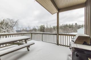 Executive-BBQ-Full-Kitchen-Washer-Dryer-Sauna-Backyard-Parking-Air-Conditioning - Blue Mountains - 4