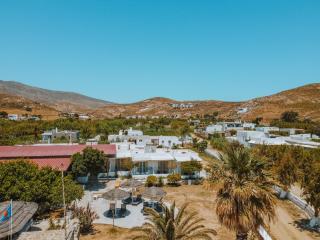 ISALOS ROOMS ON THE BEACH - 8