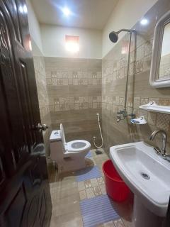 Hotel Royal one - Lahore - 5