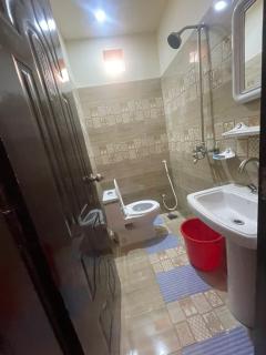 Hotel Royal one - Lahore - 9
