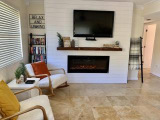 NORTH CAPTIVA ISLAND Steps to Private Gulf Beaches Pools Hot Tub Golf Cart - 1
