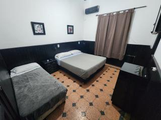 Rufino`s Guesthouse - Mendoza - 4