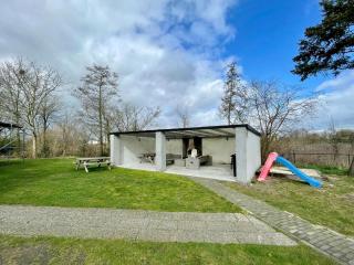 Cosy holiday home with pet-friendly garden - Elsendorp - 8
