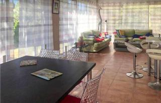 3 Bedroom Cozy Home In Meyrargues - Meyrargues - 8