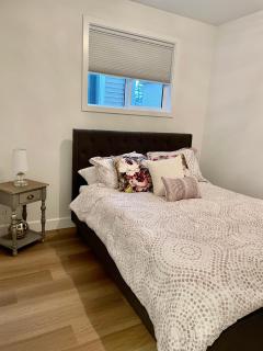 Adorable 1 Bedroom Suite- a skip to Galloping Goose - 1