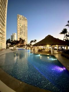 Camino al Mar, Apartment on the Beach with Fabulous Amenities Zona Dorada Pure Luxury - 2