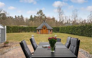 Amazing Home In Ørsted With Kitchen - Ørsted - 2
