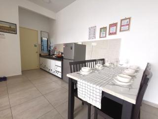 TaTaMi 2BR 10-12pax Superb City View I 5mins to Jonker - Malaca - 1