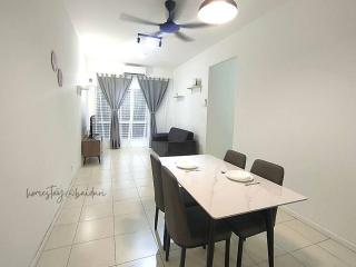 The Baiduri Courts - 1