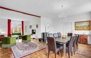 6 Bedroom Amazing Home In Roslev - Roslev - 6
