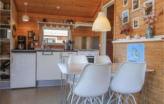 Cozy Home In Nexø With Wifi - Neksø - 4
