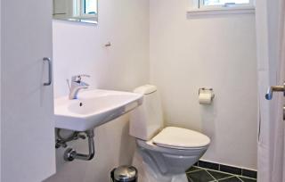 3 Bedroom Awesome Home In Aakirkeby - Vester Sømarken - 2