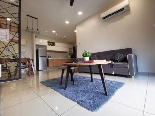 Atlantis 4-6pax Superb City View l Wifi l 5min to Town - Malaca - 2