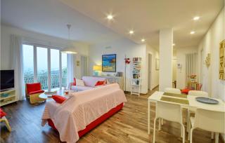 Pet Friendly Apartment - 9