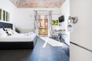 White - Palermo - 1