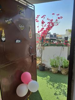 Private room with Sky Garden in Green Bacchus by Walias - Gurgaon - 8