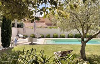 3 Bedroom Awesome Home In Lambesc - 9
