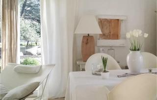 3 Bedroom Awesome Home In Lambesc - 6
