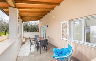 Nice Apartment In Vodnjan With Kitchen - Vodnjan - 0