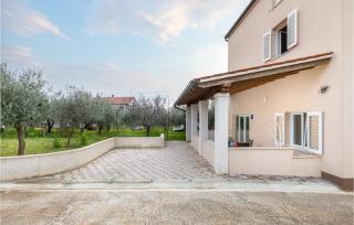Nice Apartment In Vodnjan With Kitchen - Vodnjan - 2