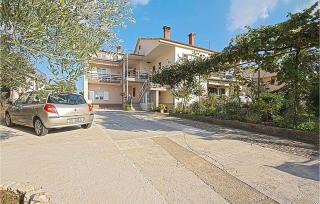 Nice Apartment In Vodnjan With Kitchen - Vodnjan - 1