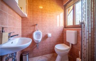 Awesome Home In Donja Stubica - 4