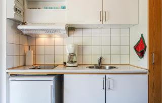 Gorgeous Apartment In Allinge - Allinge - 4