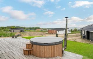 Nice Home In Sjølund With Wifi - 2