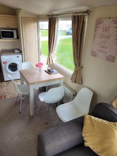 6 berth Seawick Caravan Park, St Osyth - Colchester - 7