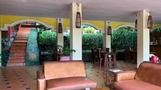 Centro Bajo Hotel & Resto - Labuan Bajo - 8