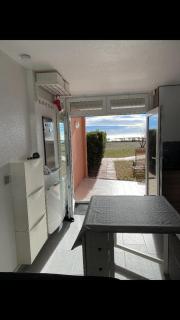 Grand studio bord de mer plus piscine - Sète - 9