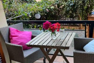 Precioso Bajo en 2a línea de mar - 7