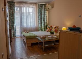 FLORA PARK STUDIOS - Burgas - 9