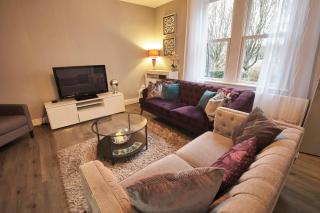 Your Home from Home - River bank - 9