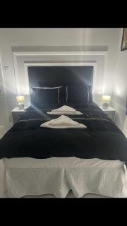 THE CRESCENT - Rhyl - 9