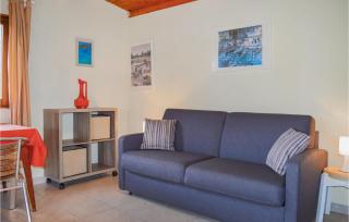 Two-Bedroom Holiday Home In Calcatoggio - 7