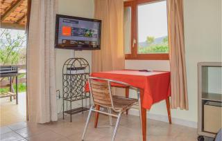 Two-Bedroom Holiday Home In Calcatoggio - 6