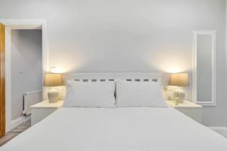 Ardoyne Lodge 'Sleeping 4 Guests' - Belfast - 1