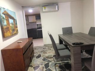 Apartamento cómodo en laureles, grande, céntrico ,bien ubicado Apto203 - Medellín - 8