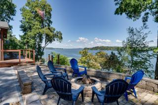 Double J's LakeHouse - 1