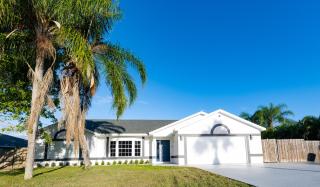 Cheerful 3-bedroom villa with pool - Walton - 0