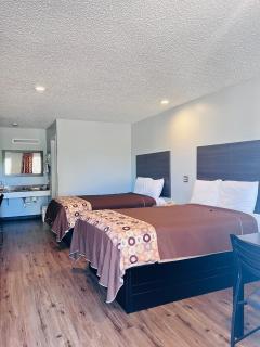 Coachway Inn - Luling - 9
