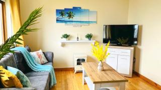 Summer Breeze - My Cosy & Warm Holiday Home in Youghal's heart - Family Friendly - Long Term Price Cuts - Youghal - 5