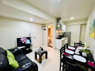Azure 2 Bedroom Pool View Balcony - Manila - 0