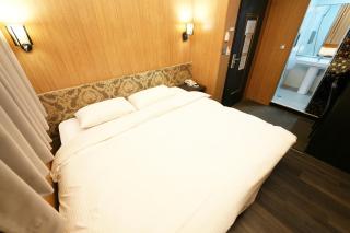 Meworld Hotel - Ximen - 2