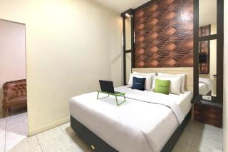 Urbanview Hotel Harapan Palopo - 0